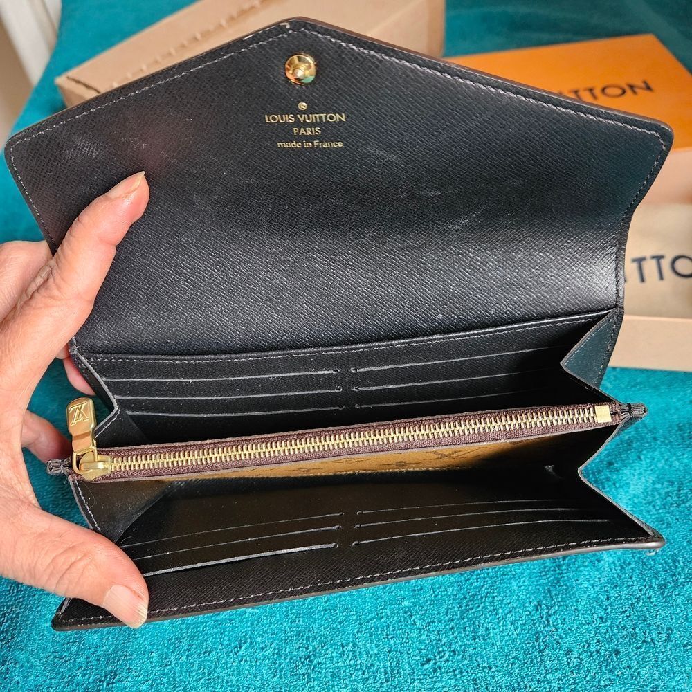 Louis Vuitton Sarah Wallet - Picture 2 of 6